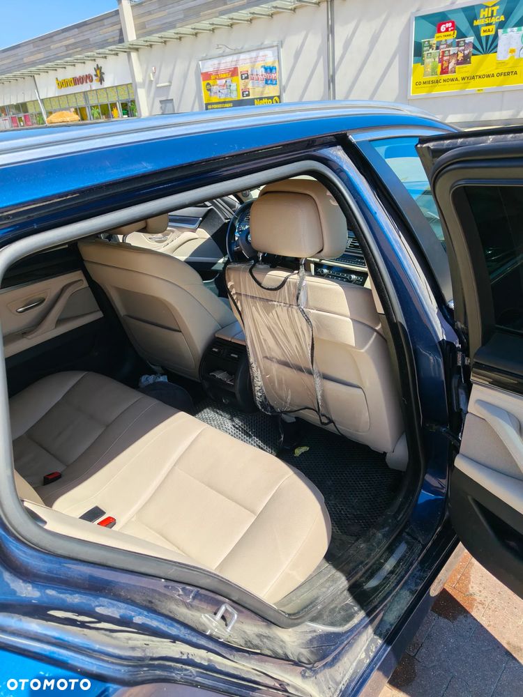 BMW Seria 5 528i Sport-Aut - 14