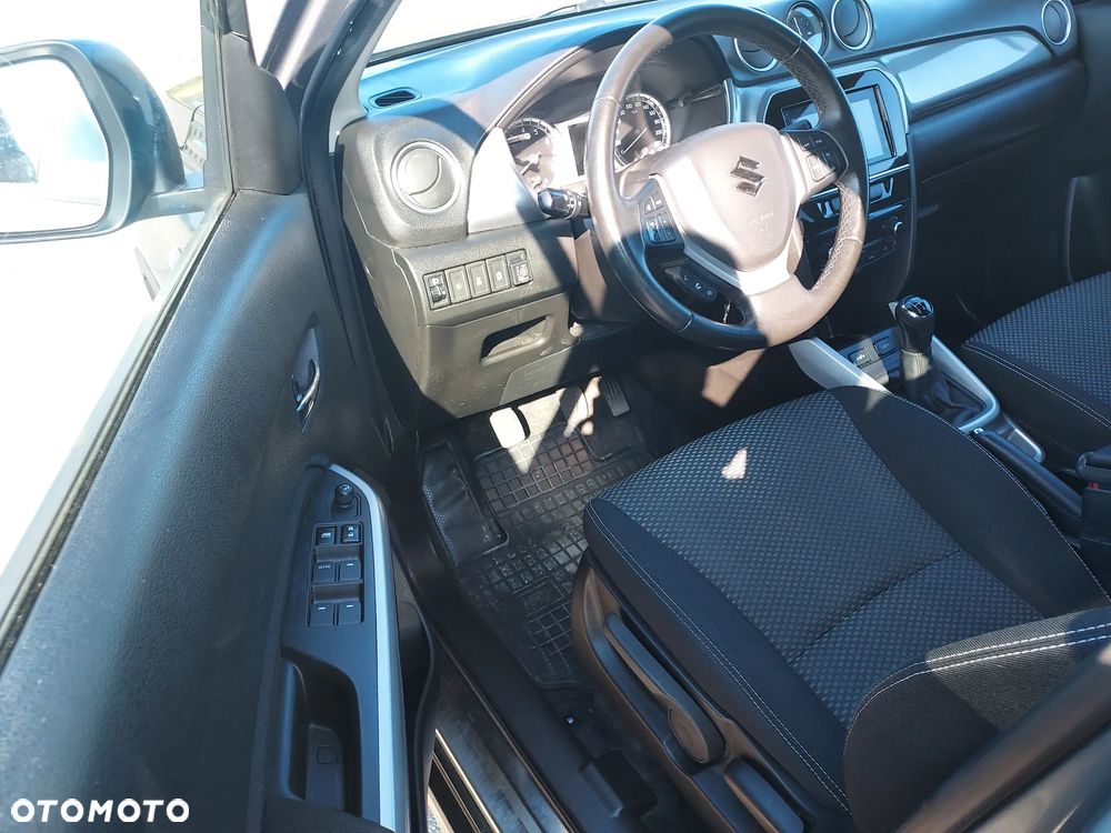 Suzuki Vitara 1.6 XLED 2WD - 3