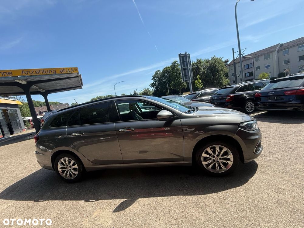 Fiat Tipo 1.6 MultiJet 16v S-Design - 4