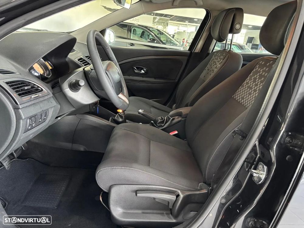 Renault Mégane Sport Tourer 1.5 dCi Dynamique SS - 6