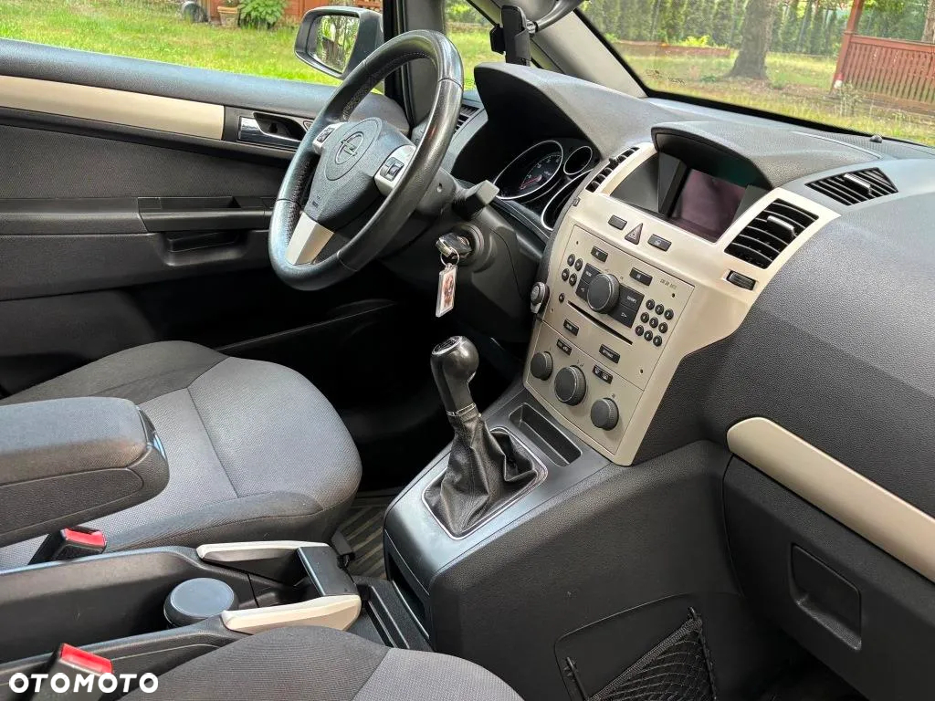 Opel Zafira 1.8 Enjoy - 10