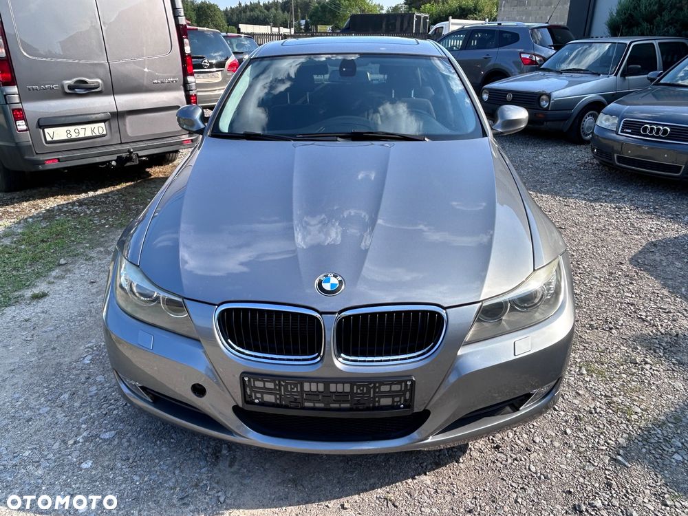 BMW Seria 3 318i Edition Exclusive - 6
