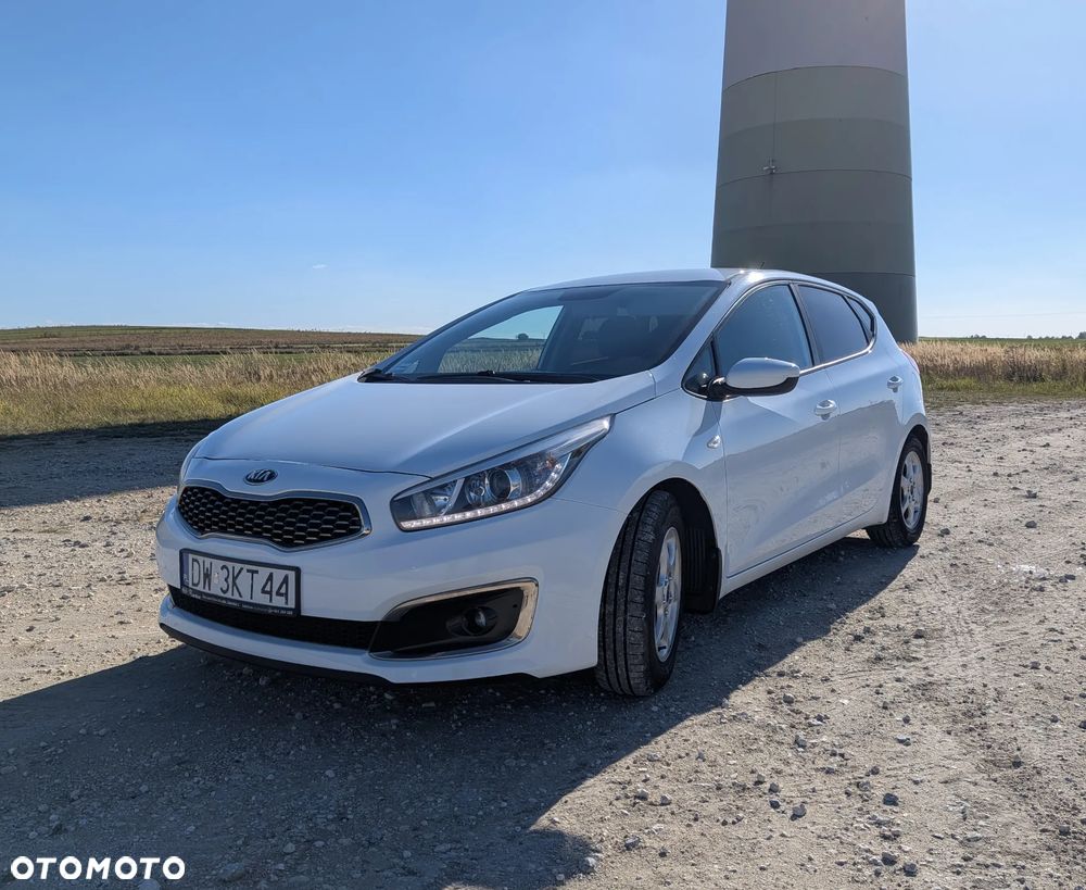Kia Ceed 1.4 CRDi S - 1