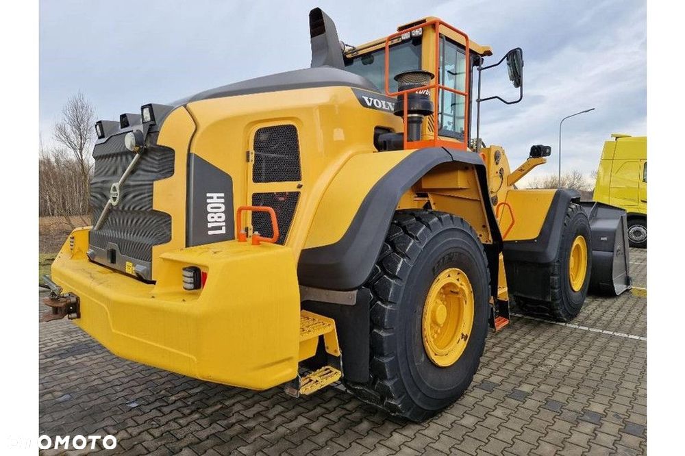 Volvo L 180 H - 3