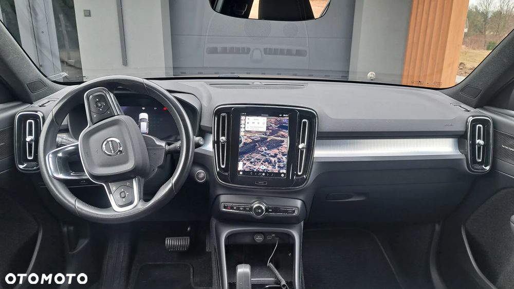 Volvo XC 40 B3 Plus Dark - 5