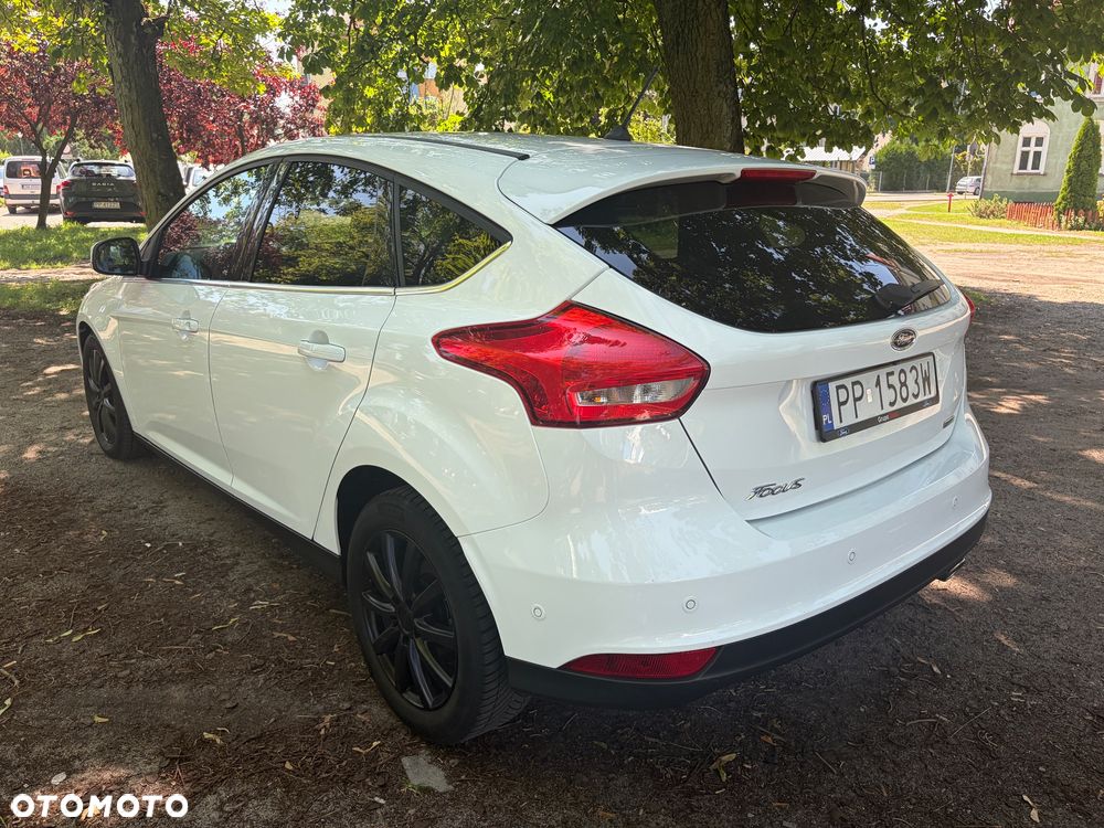 Ford Focus 1.5 EcoBoost STart-Stopp-System TITANIUM - 13