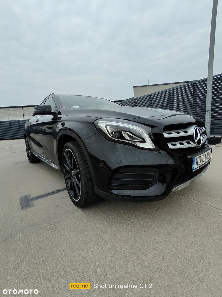Mercedes-Benz GLA - 3