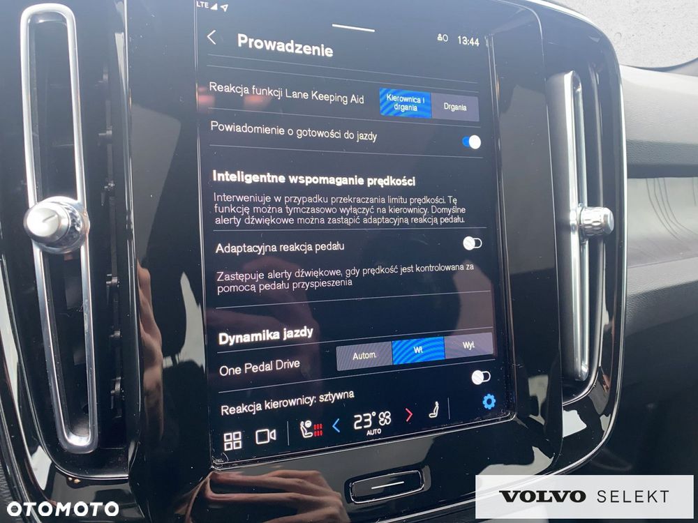 Volvo C40 - 24