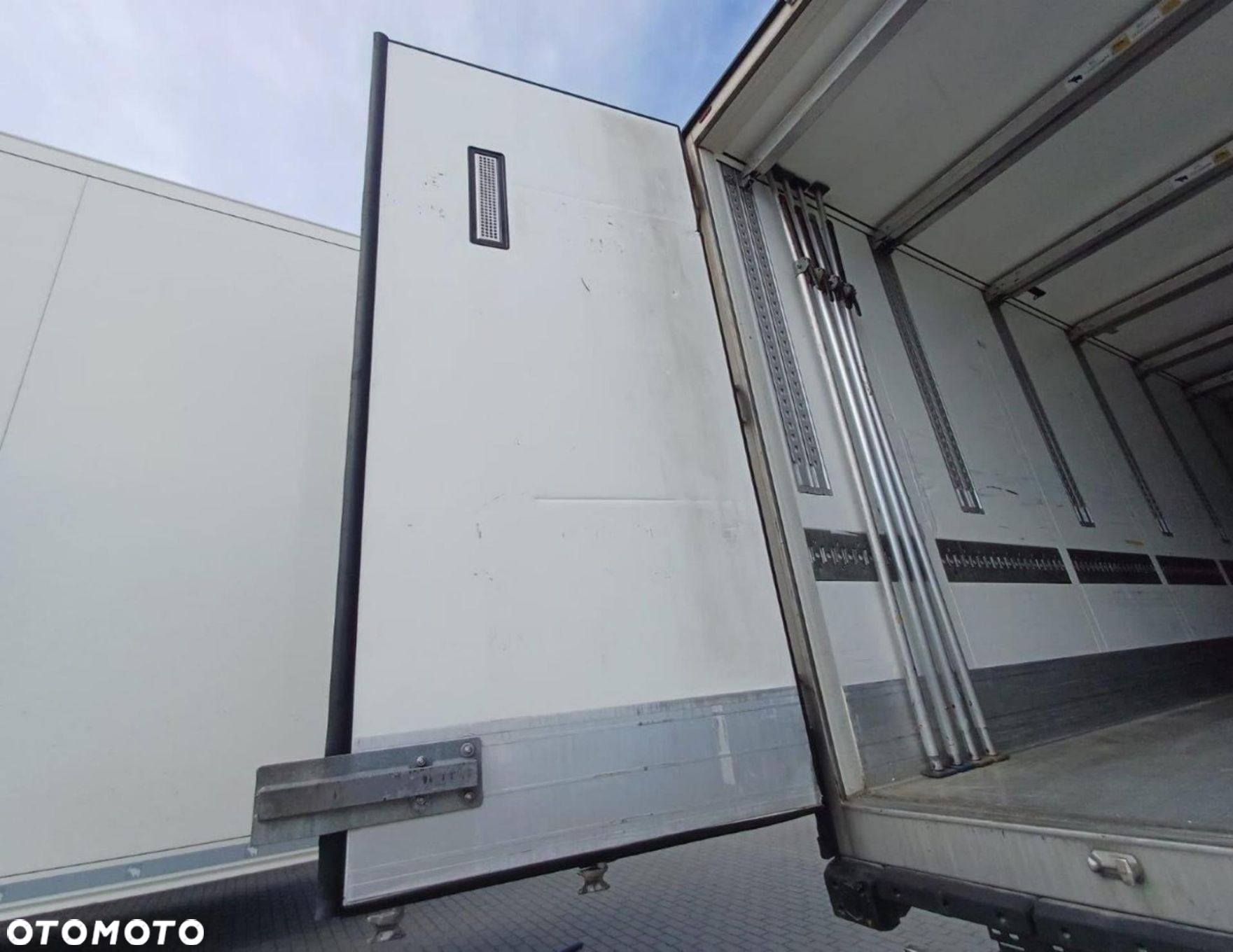 Schmitz Cargobull SKO Double Deck FP 60 ThermoKing SLXi 300 Lifting Axle - 11