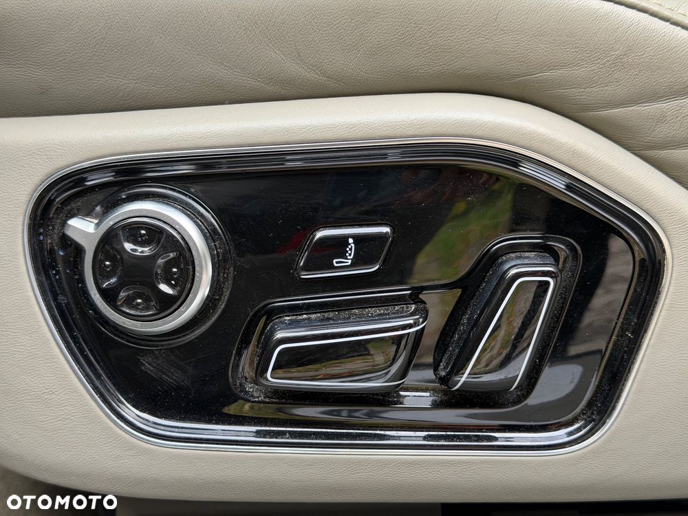 Audi A8 - 27
