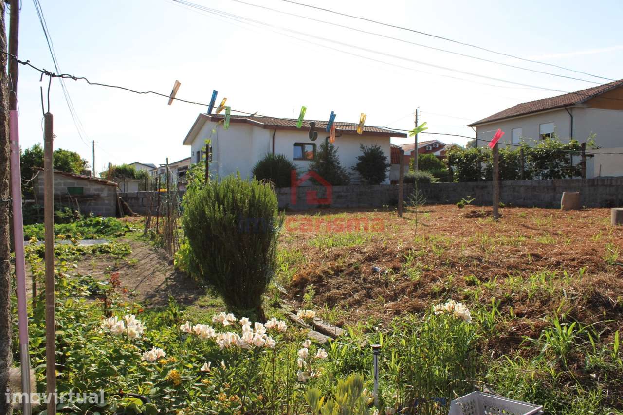 Moradia T2 Térrea para Restauro em Vila das Aves, Santo Tirso - Grande imagem: 5/26