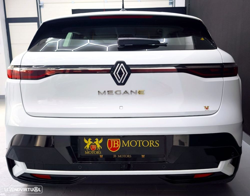 Renault Mégane E-Tech - 5