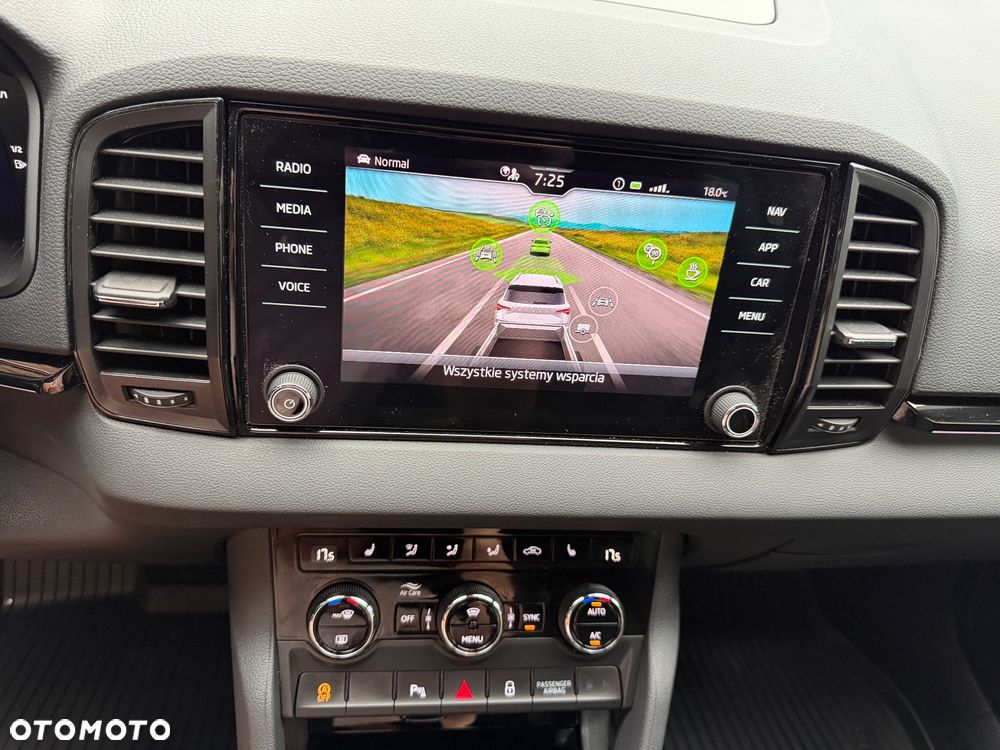 Skoda Karoq 2.0 TSI 4x4 DSG Sportline - 31
