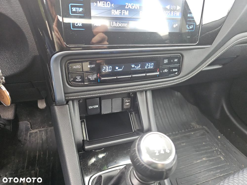 Toyota Corolla 1.6 Active - 14