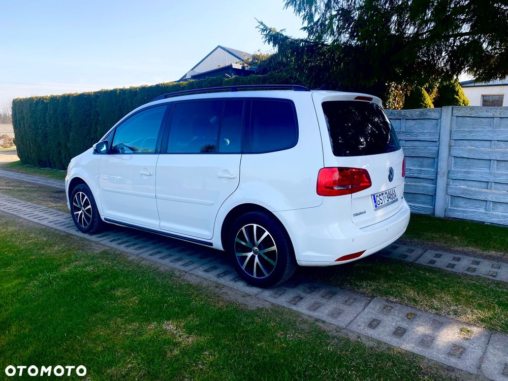 Volkswagen Touran - 6