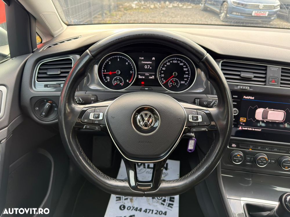 Volkswagen Golf 1.6 TDI SCR Comfortline - 19