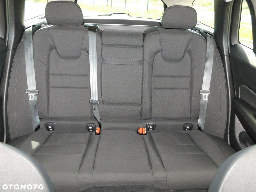 Volvo V60 D3 Momentum - 21