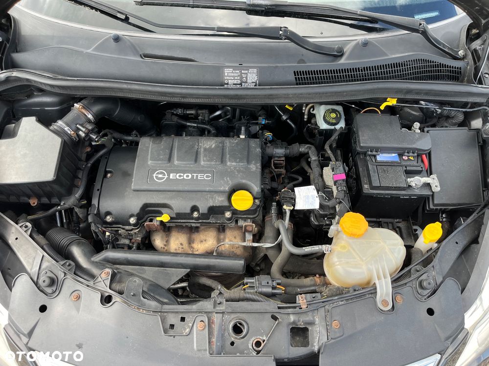 Opel Corsa 1.4 16V Satellite - 24