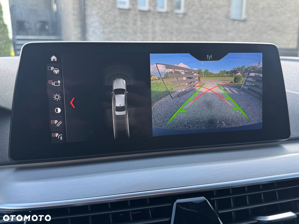 BMW Seria 5 520d xDrive Sport Line sport - 28