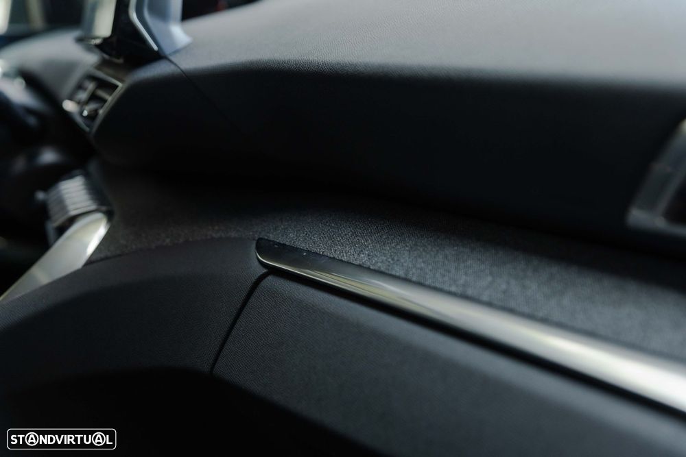 Peugeot 5008 1.2 PureTech Allure EAT8 - 27