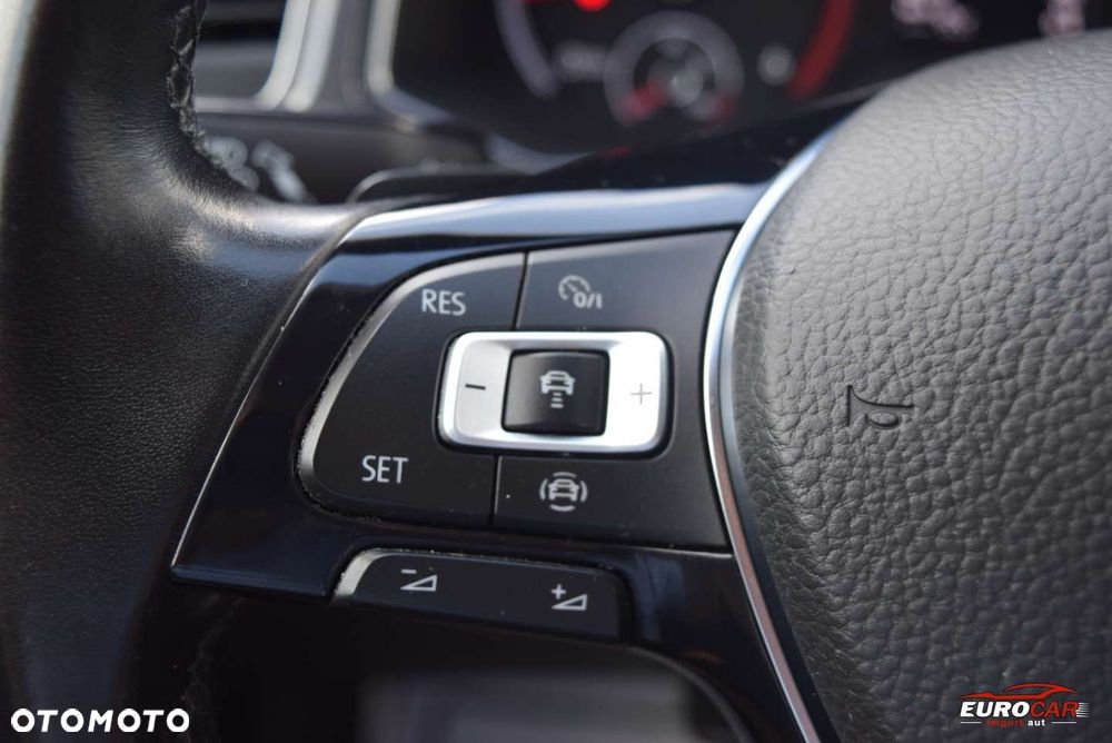 Volkswagen T-Roc 2.0 TDI SCR DSG IQ.DRIVE - 21