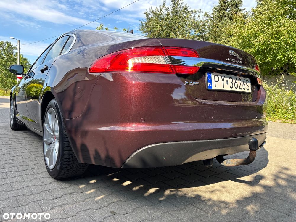 Jaguar XF 2.2 - 7