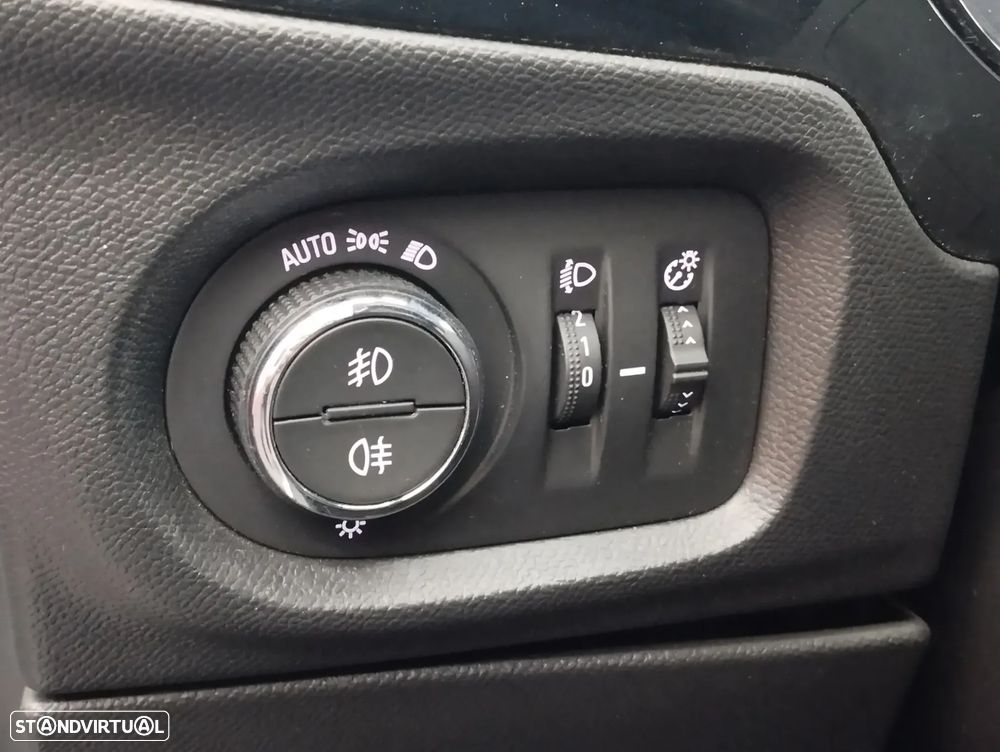 Opel Corsa 1.2 T - 16