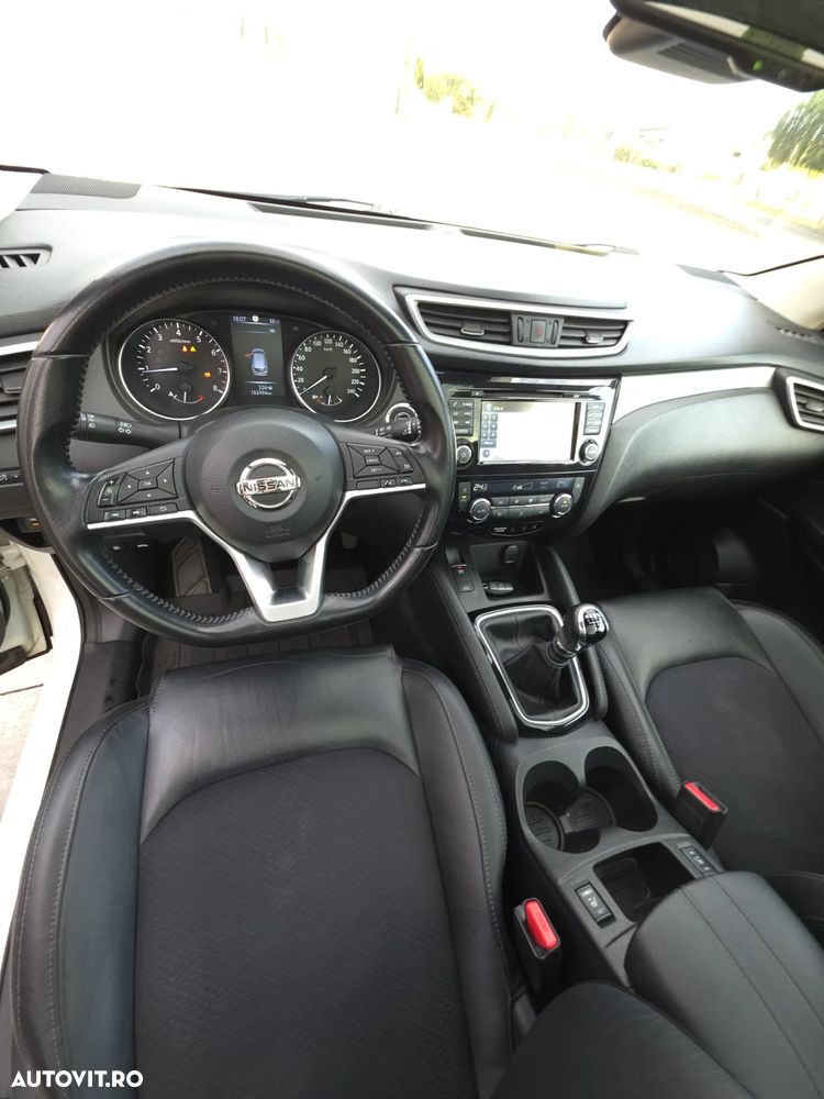 Nissan Qashqai 1.3 157CP 2WD N-Connecta - 12