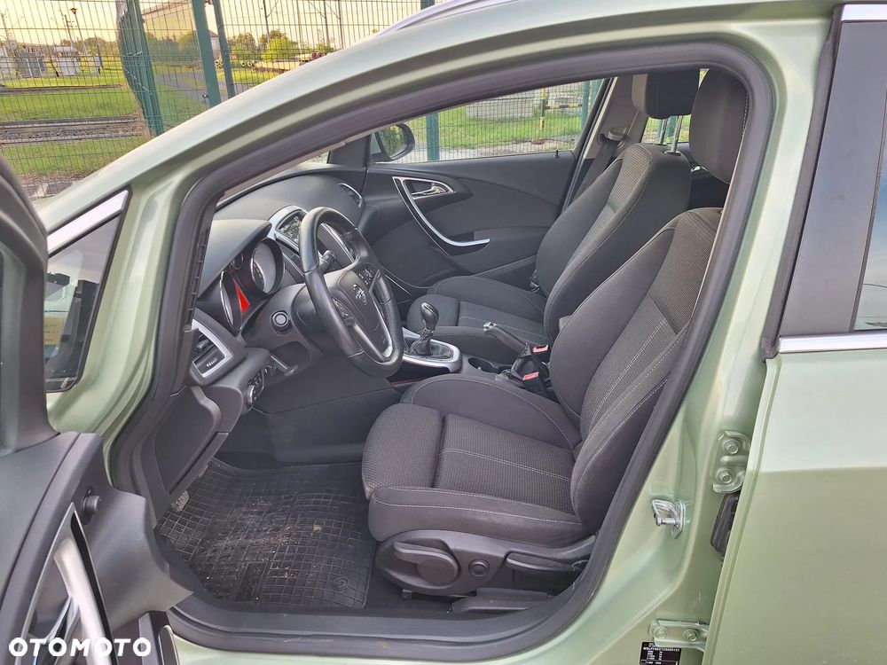 Opel Astra 1.4 T Cosmo - 6