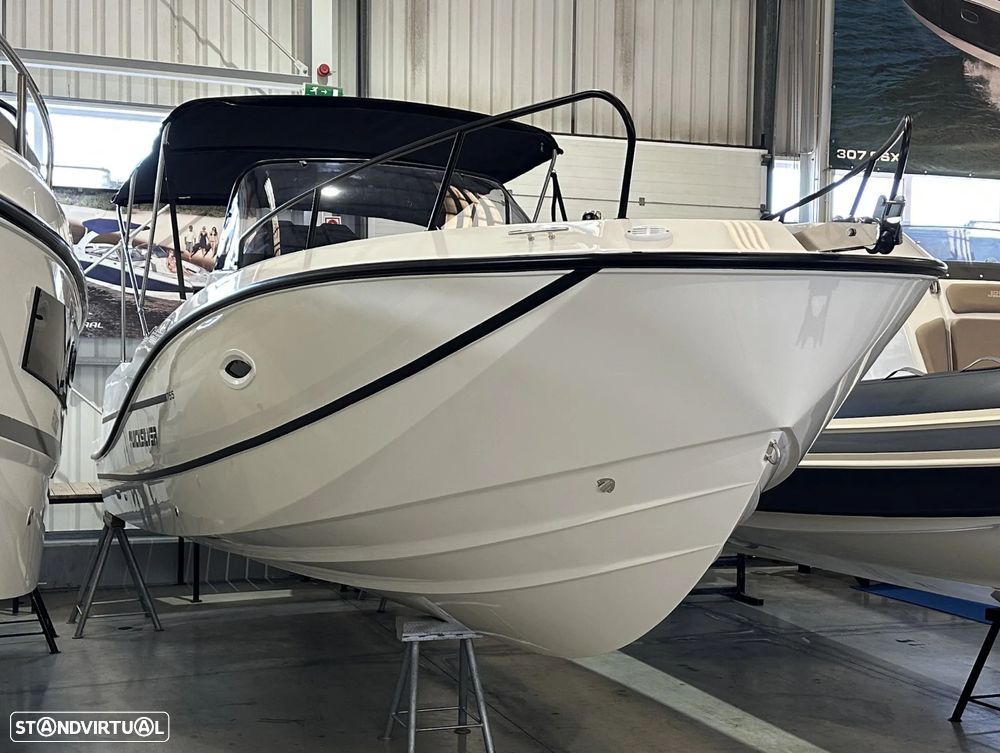 Quicksilver Activ 755 Sundeck - 36