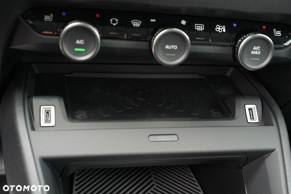 Citroën C4 1.2 mHEV Max eDCT6 - 22