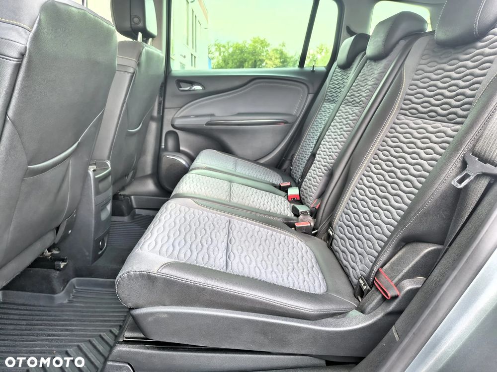 Opel Zafira 2.0 CDTI Cosmo - 11