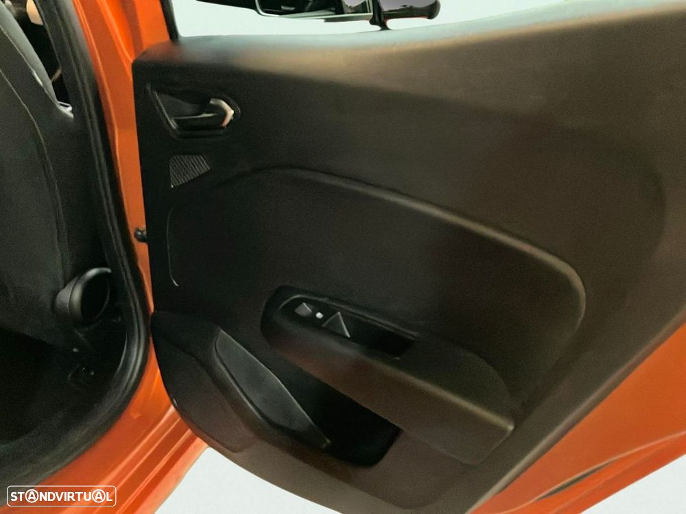 Renault Clio 1.0 TCe Techno - 23