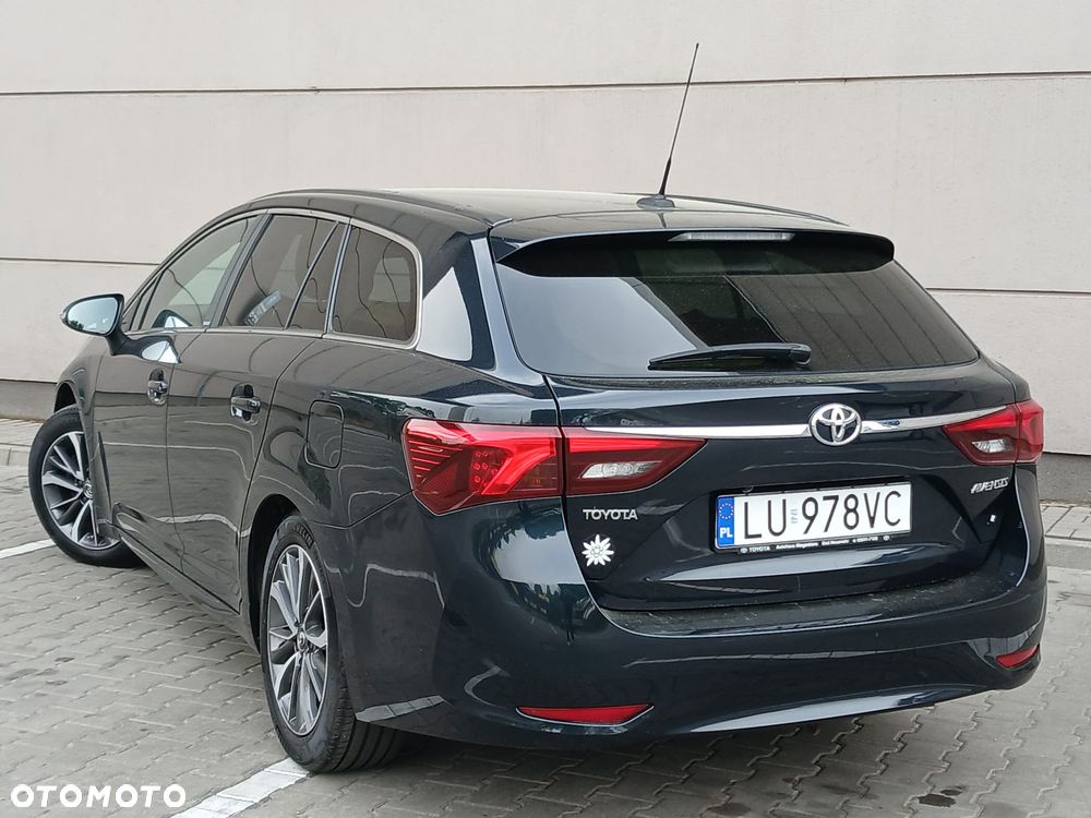 Toyota Avensis Touring Sports 1.8 Edition S+ - 10