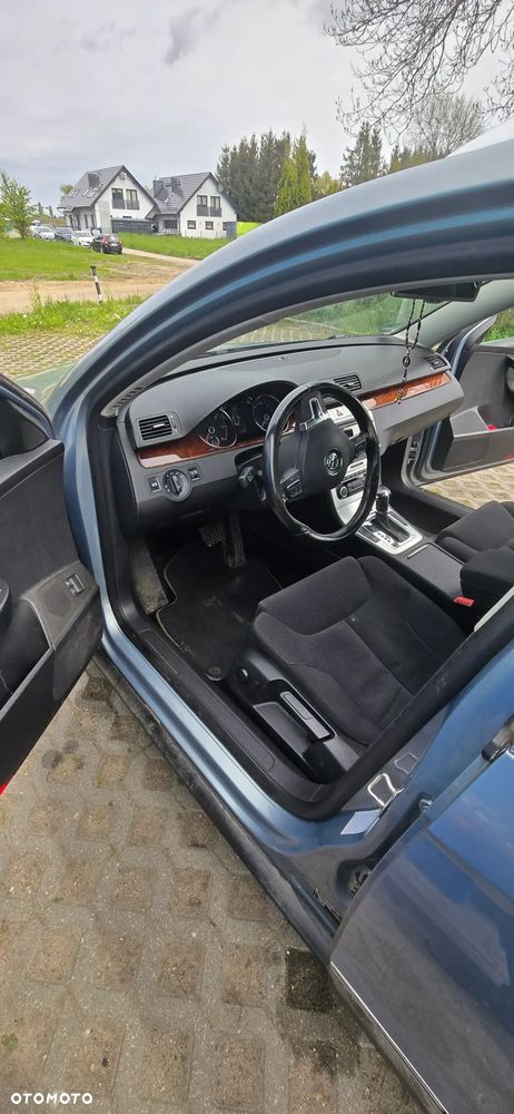 Volkswagen Passat 2.0 TDI DPF Comfortline DSG - 9