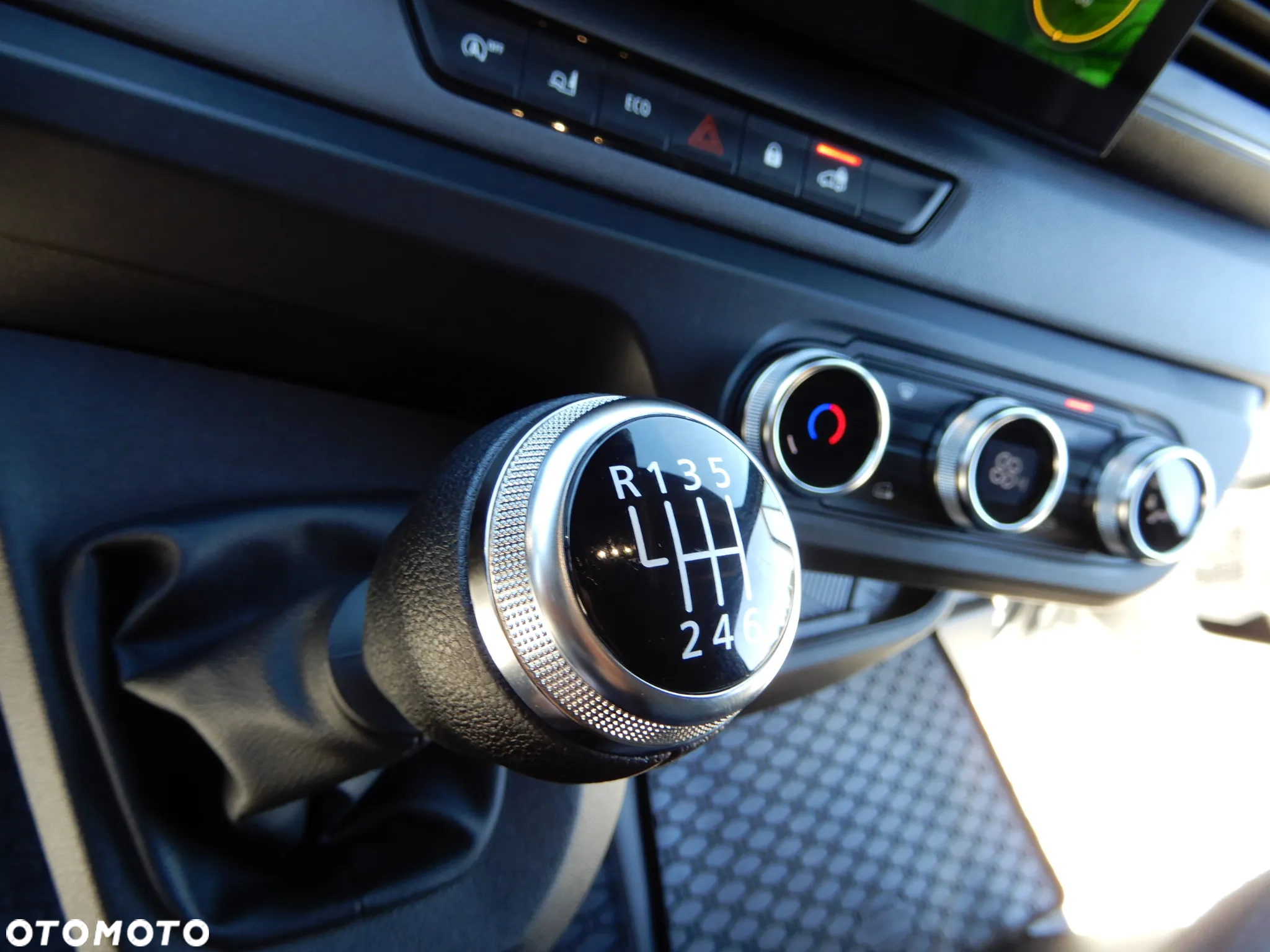 Renault Master 2.0 dCi 130 KM MIXTO Doka Brygadowy Dubel 7-Mio Osobowy+1080 Kg Ładowność HAK 2500 Kg Blaszak Furgon L3H2 Android Auto Carplay GWARANCJA FABRYCZNA STAN AUTA NOWY NIE UŻYWANY - 39