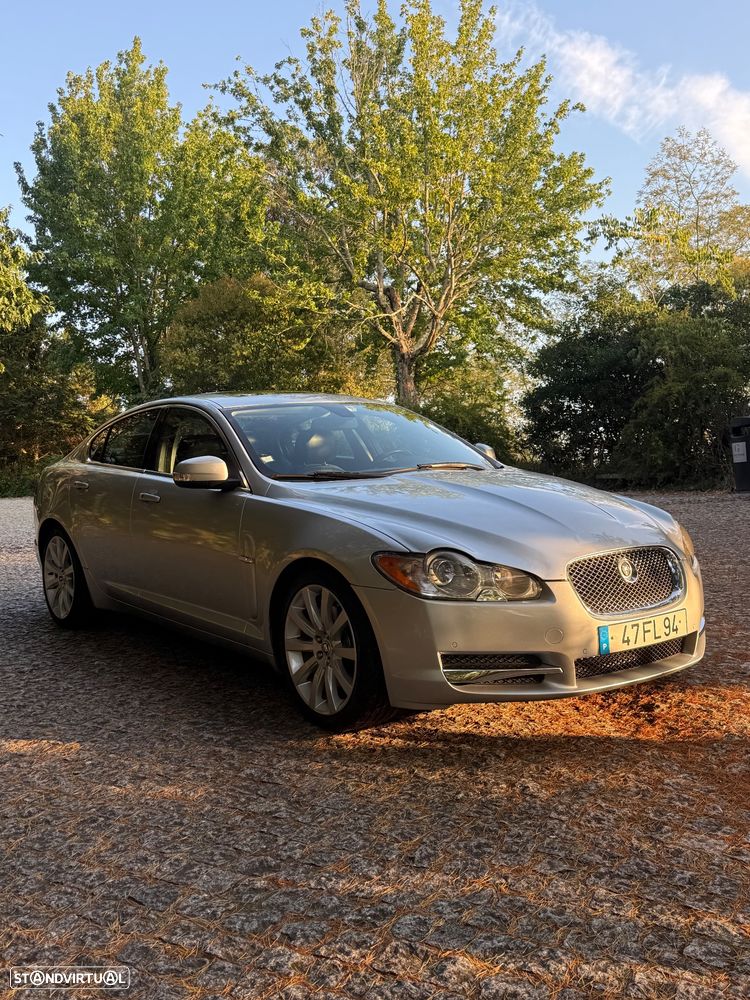 Jaguar XF 2.7 D V6 Premium Luxury - 2