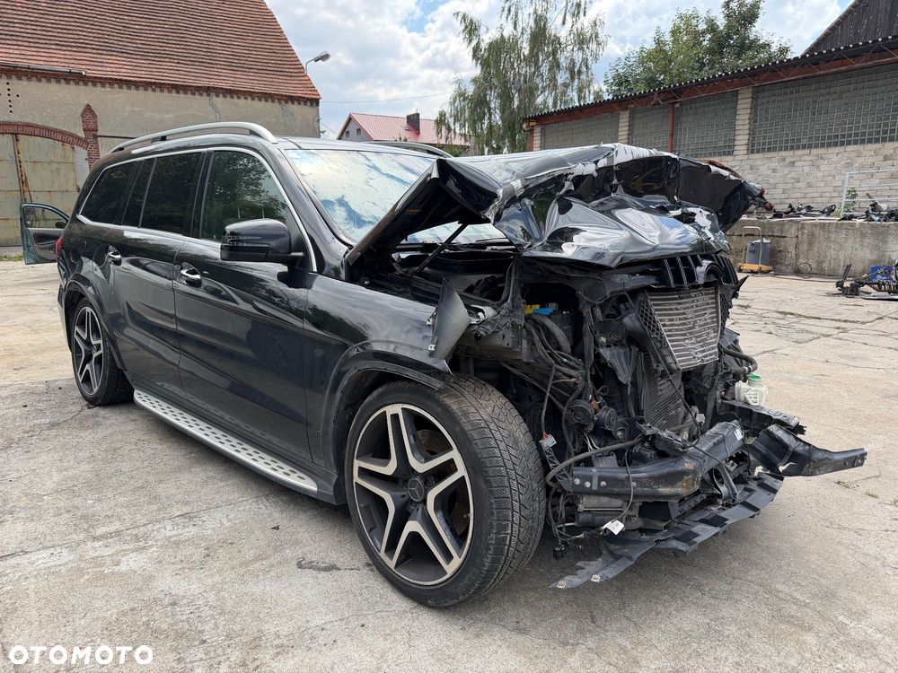 Mercedes-Benz GLS - 4