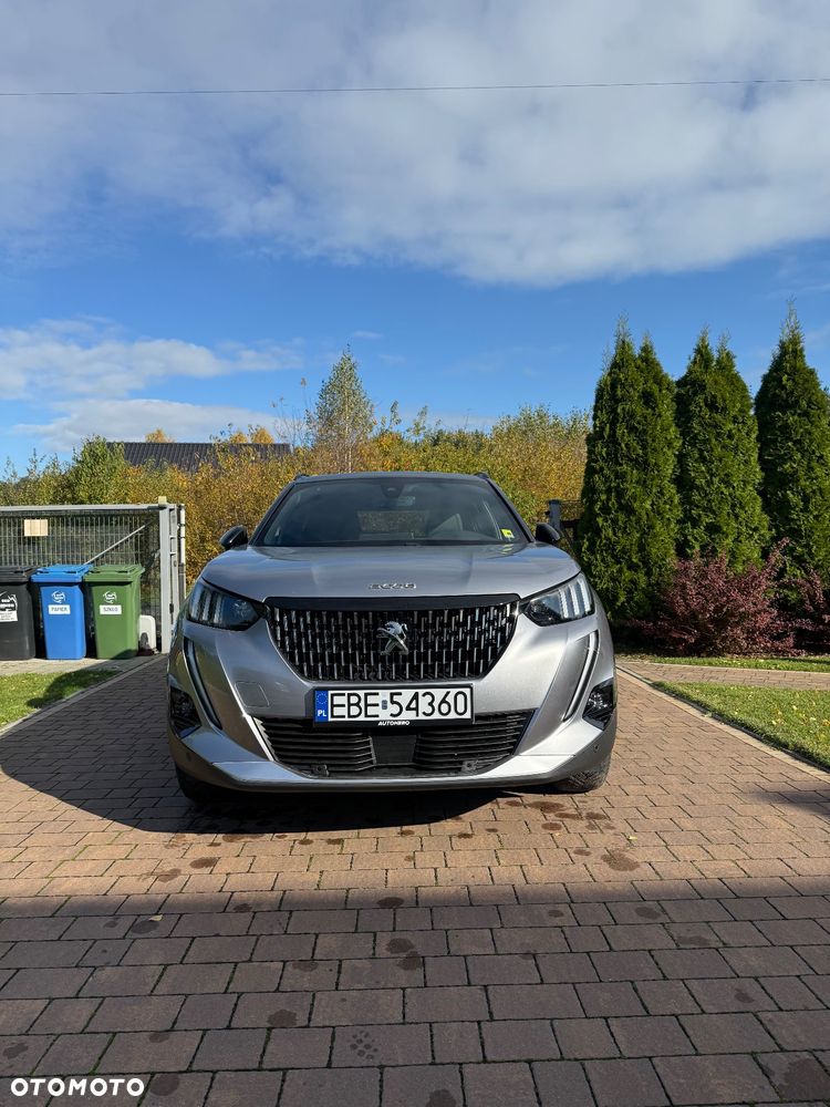 Peugeot 2008 1.2 PureTech GT Line S&S - 3