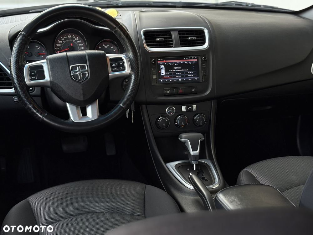 Dodge Avenger - 20
