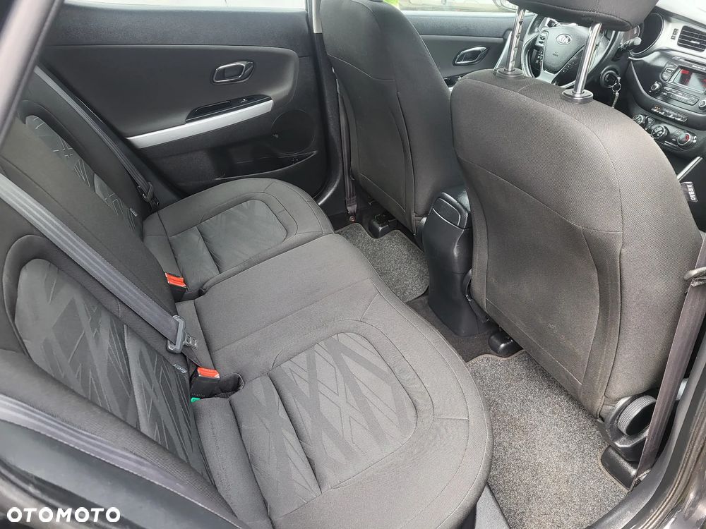 Kia Ceed 1.4 CVVT Dream-Team Edition - 21