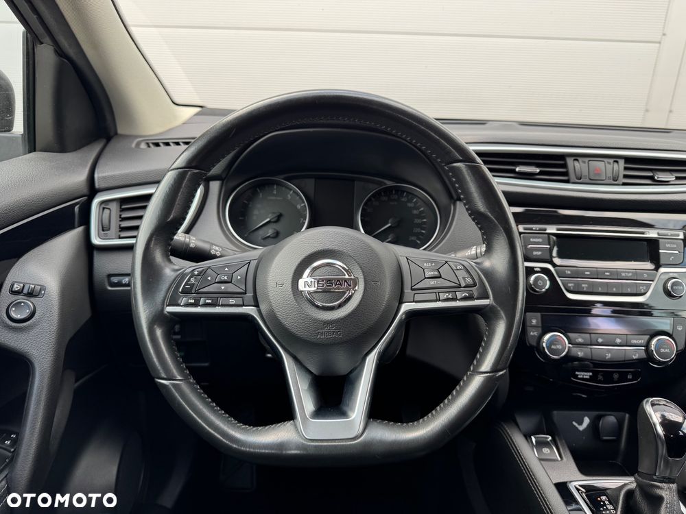 Nissan Qashqai 1.2 DIG-T N-Connecta Xtronic - 12