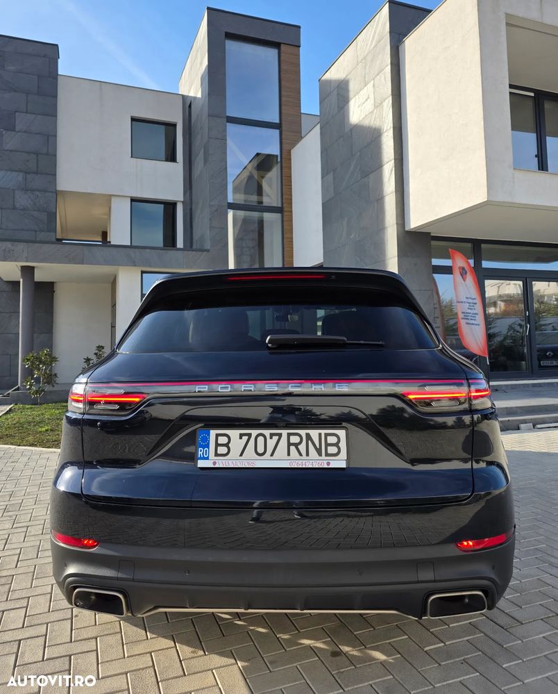 Porsche Cayenne - 7