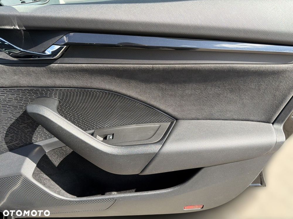 Skoda Octavia 2.0 TDI RS DSG - 39