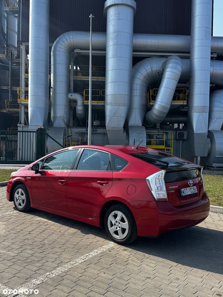 Toyota Prius - 4