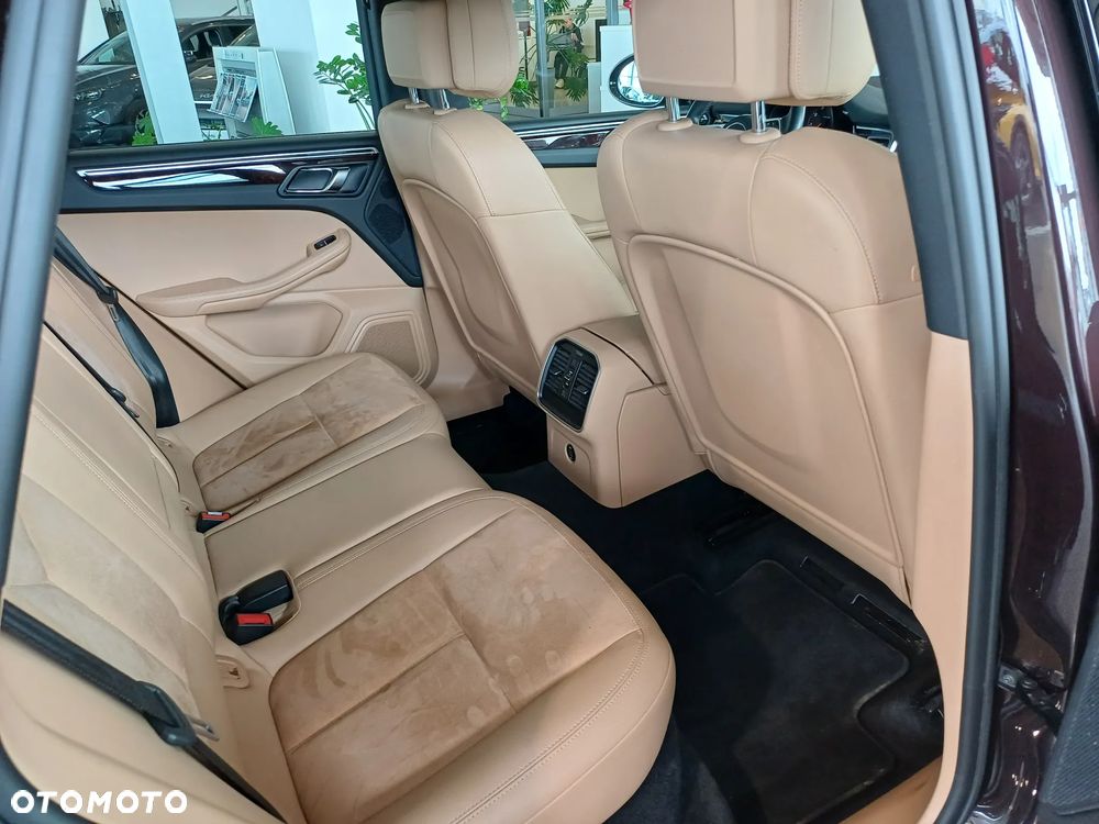 Porsche Macan Standard - 21