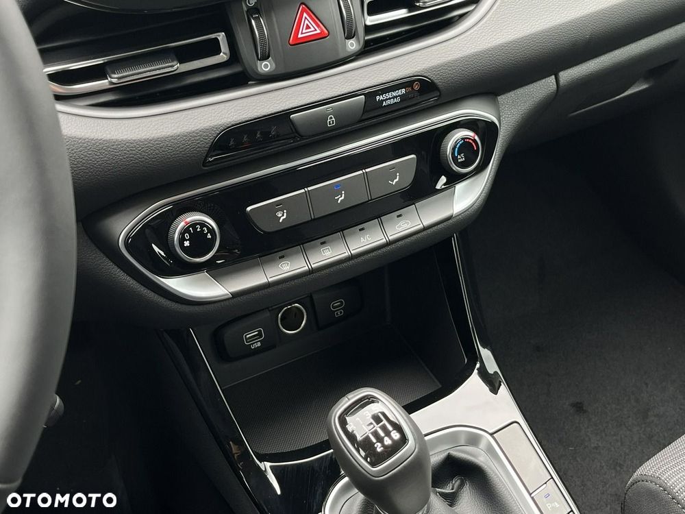 Hyundai i30 - 18