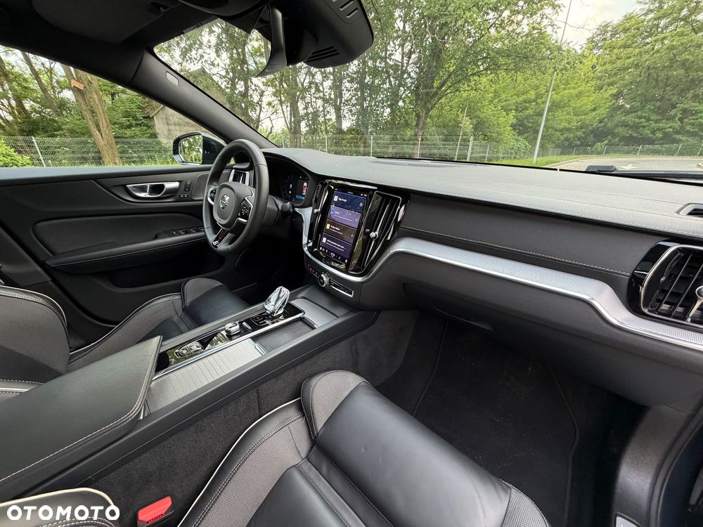 Volvo S60 B5 B AWD Ultimate Dark - 10