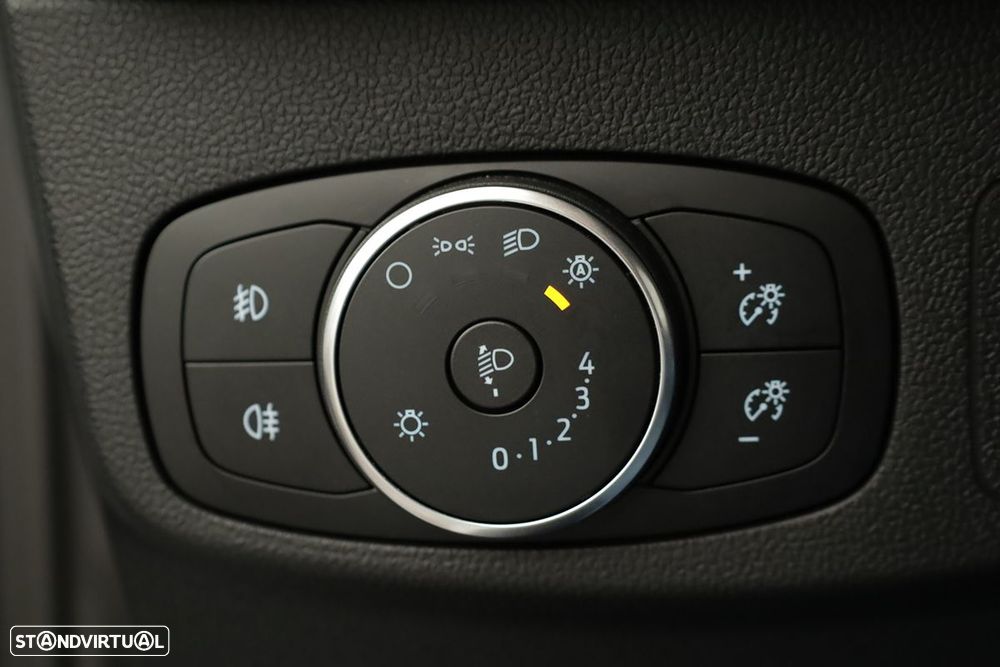 Ford Focus 1.0 EcoBoost MHEV ST-Line X - 19