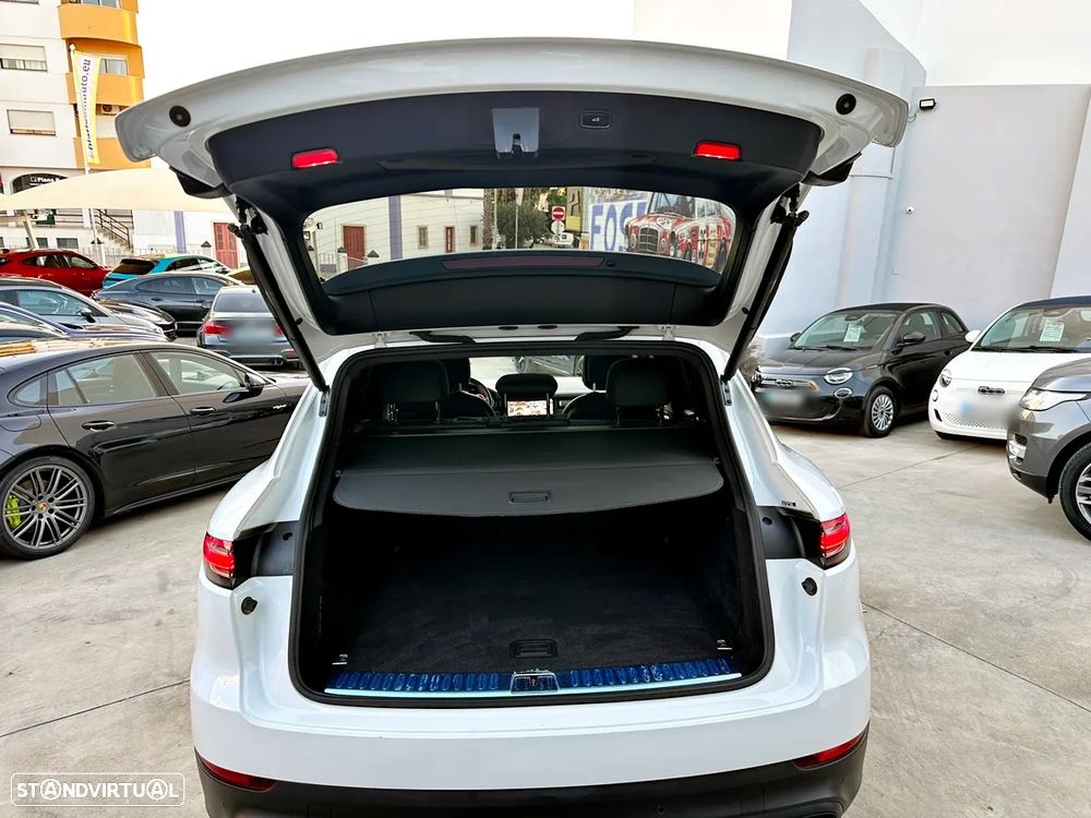 Porsche Cayenne E-Hybrid - 38